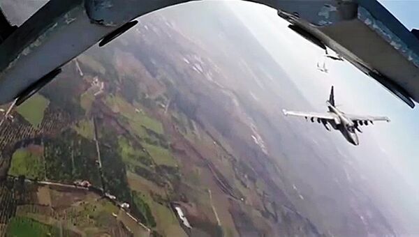 Боевые вылеты самолетов Су-25 ВКС России с авиабазы Хмеймим в сопровождении сирийских самолетов МиГ-29