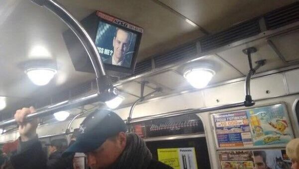 Монитор в вагоне метро Киева