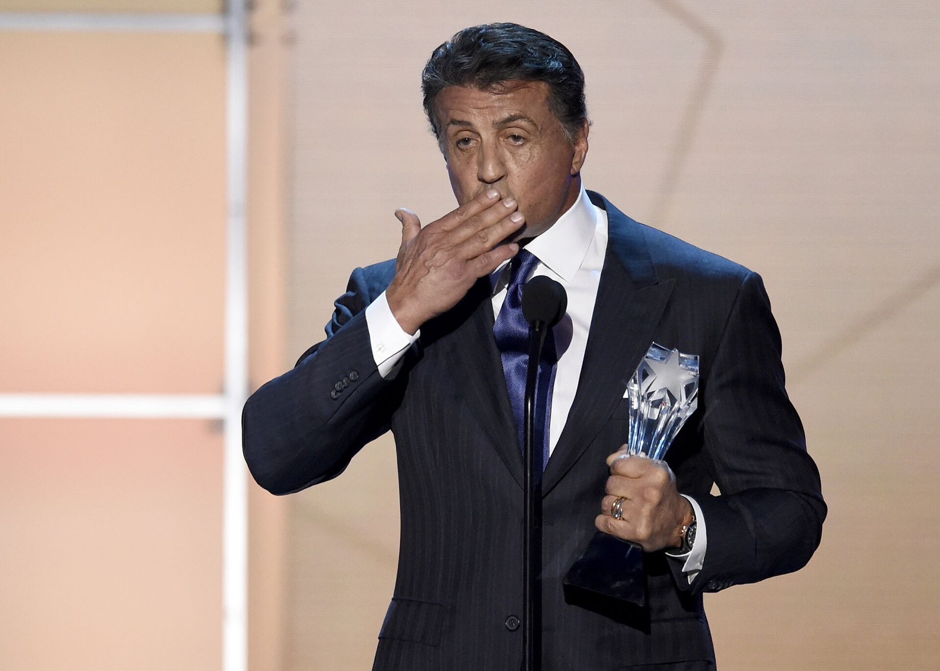 Актер Сильвестр Сталлоне на Critics' Choice Movie Awards Актер Сильвестр Сталлоне на Critics' Choice Movie Awards - РИА Новости, 1920, 19.08.2025