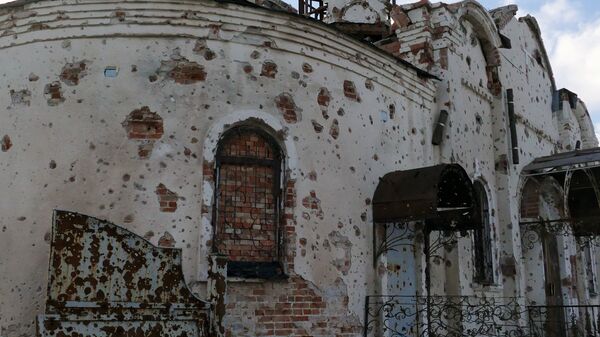 Разрушенный в результате обстрелов православный храм в Донецке