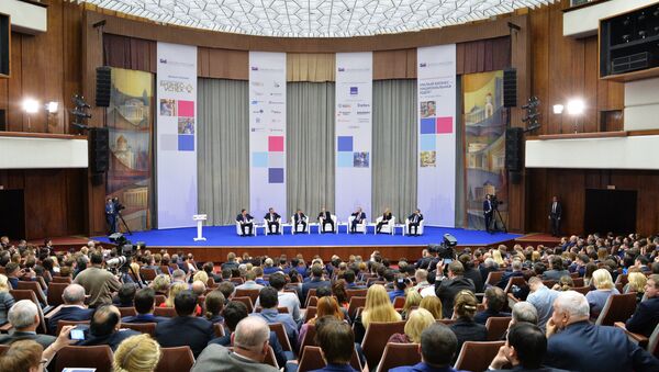 Президент РФ Владимир  Путин принял участие в пленарном заседании всероссийского предпринимательского форума Малый бизнес – национальная идея?