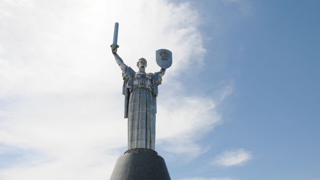 Монумент Родина-мать в Киеве. Архивное фото.