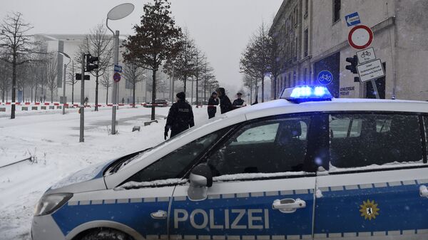 Полицейская машина на улице в Берлине, Германия. Январь 2016