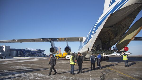 Космический аппарат Аист-2Д и блок выведения Волга доставлены в аэропорт Благовещенска