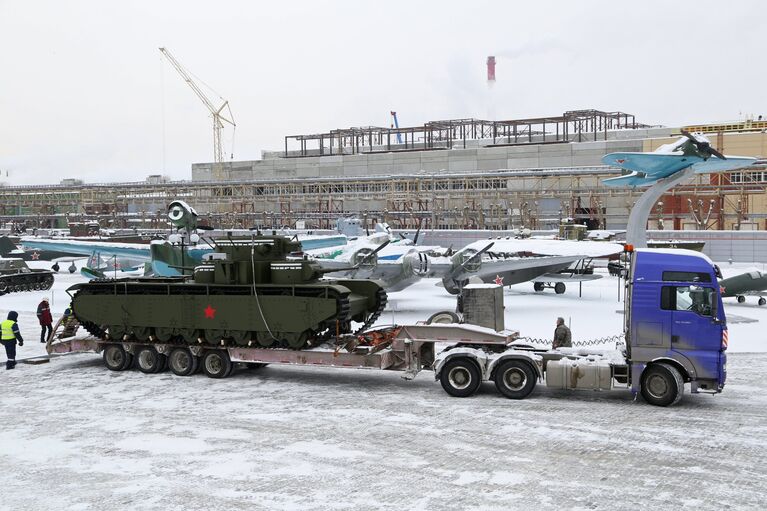 В Свердловской области по советским чертежам воссоздали танк Т-35