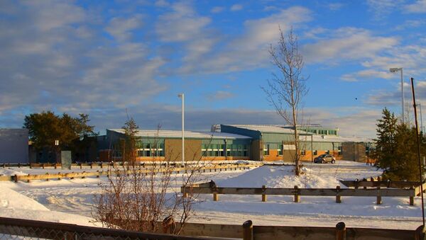 Школа в городе Ла Лош в провинции Саскачеван в Канаде, где произошла стрельба 22 января 2016