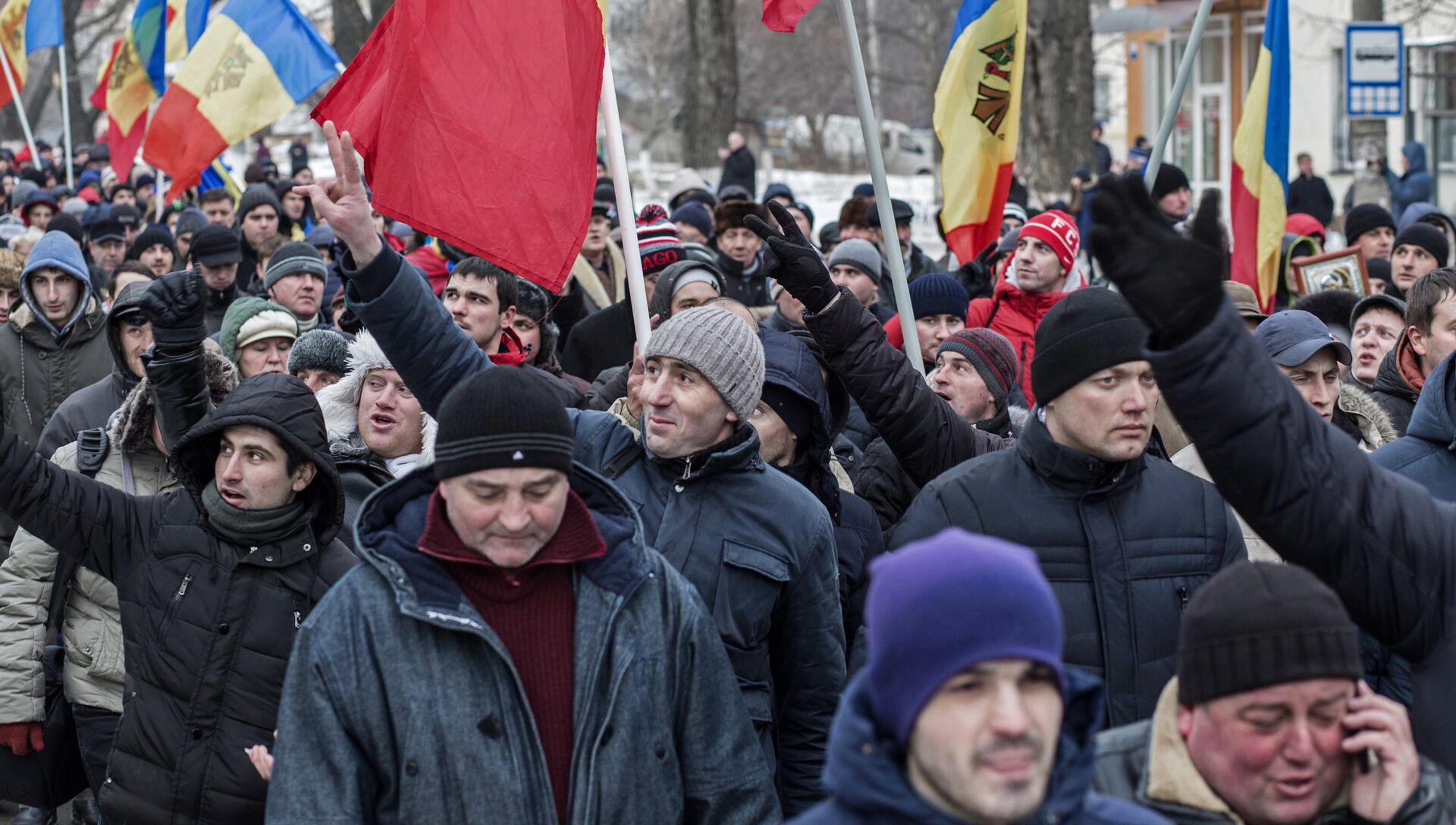 Новости 24 молдова. Митинг в Киеве. Румыния люди. Народ против власти. Российская оппозиция.