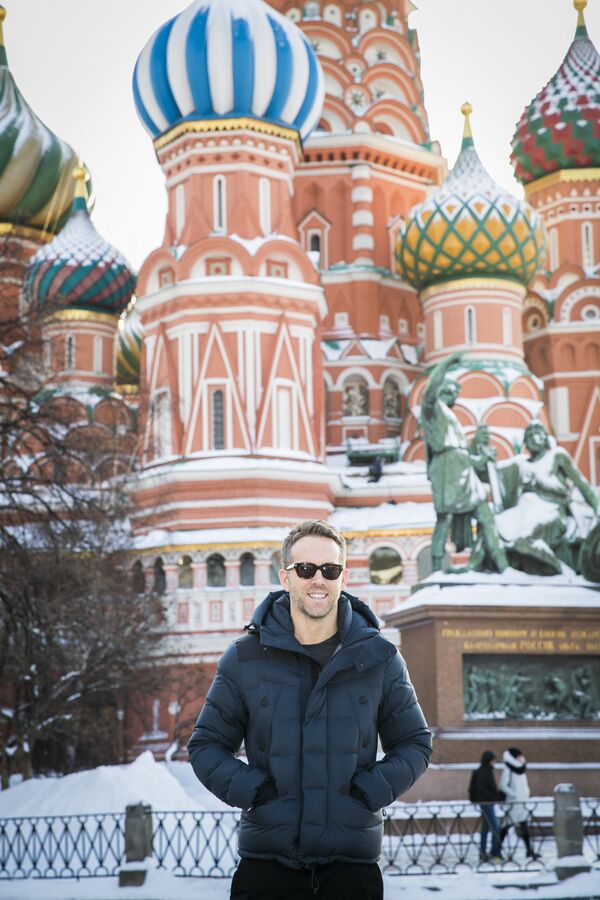 Актер Райан Рейнольдс на Красной площади в Москве. 24 января 2016
