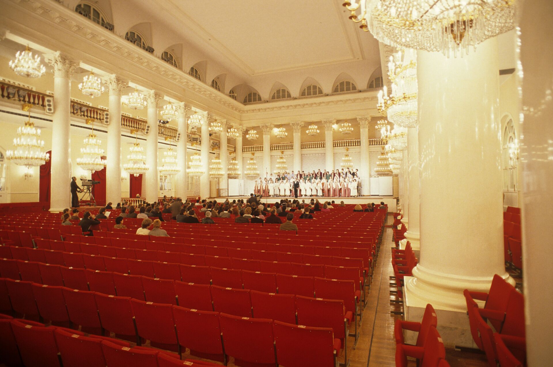 Колонный зал Дома союзов во время репетиции. Архивное фото Колонный зал Дома союзов во время репетиции. Архивное фото - РИА Новости, 1920, 19.11.2025