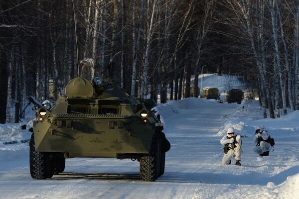 Военнослужащие противодиверсионной группы Новосибирского ракетного соединения