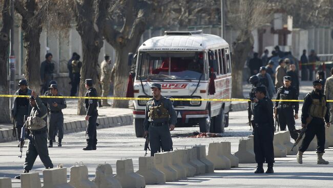 Полиция на месте теракта в Кабуле. Архивное фото