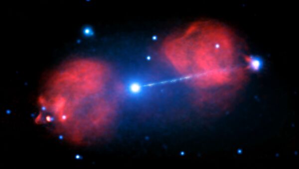 Галактика А в созвездии Живописца и джет ее черной дыры длиной в 300 тысяч световых лет