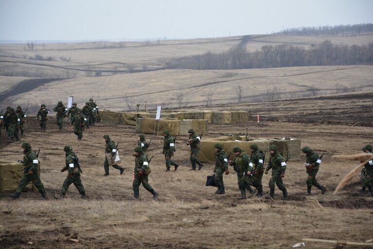 Военные учения в ЛНР