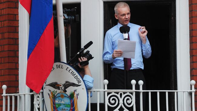 Австралийский интернет-журналист и телеведущий, основатель WikiLeaks Джулиан Ассанж. Архивное фото