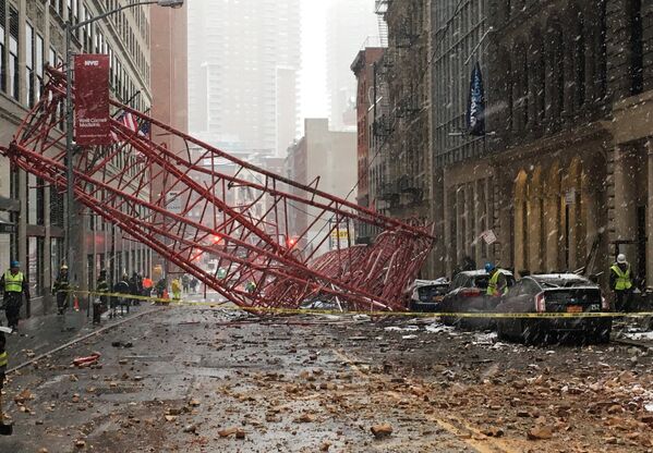 Обрушение строительного крана на Манхеттене, Нью-Йорк