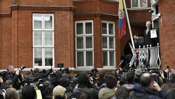 Основатель WikiLeaks Джулиан Ассанж выступает перед журналистами в Лондоне, Великобритания. 5 февраля 2016