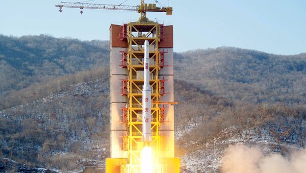 Запуск баллистической ракеты с космодрома Сохэ в КНДР, 7 февраля 2016