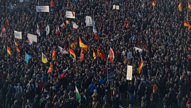 Акции против исламизации Европы в европейских странах. Архивное фото