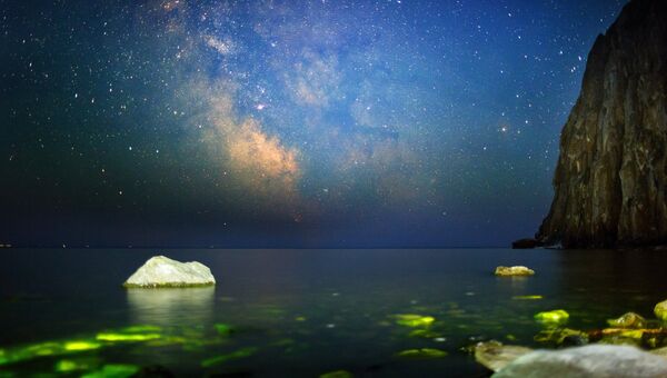Ночное небо из бухты Саган-Заба на озере Байкал