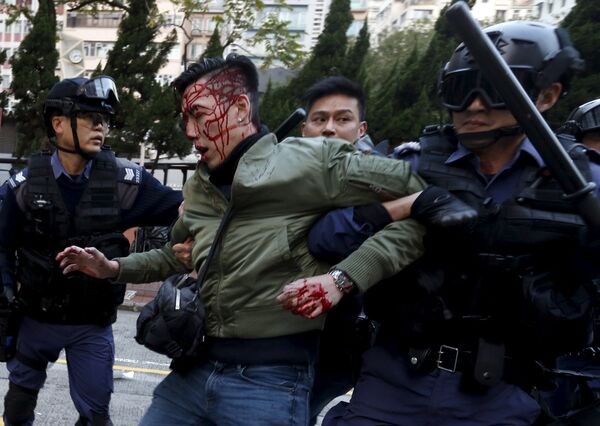 Столкновения полиции и демонстрантов в Гонконге, 9 февраля 2016