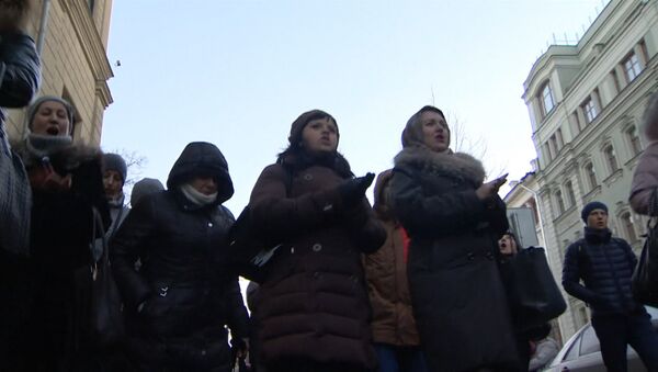 Валютные ипотечники кричали Позор! на акции протеста в Москве