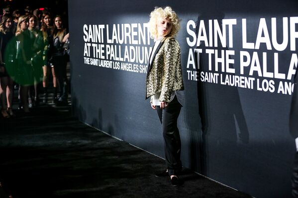 Леди Гага на шоу Saint Laurent