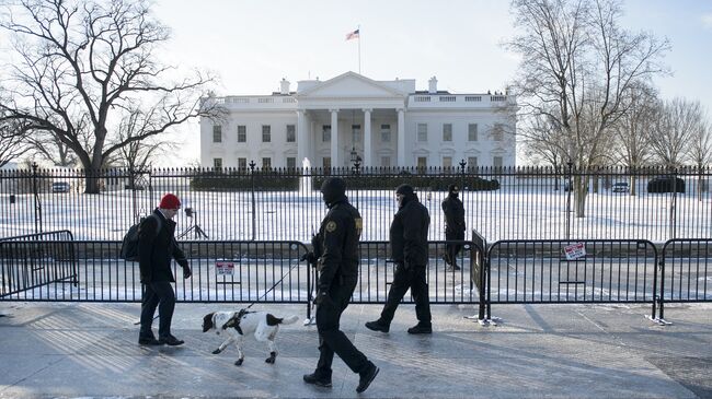 Здание Белого дома в Вашингтоне, США. Архивное фото