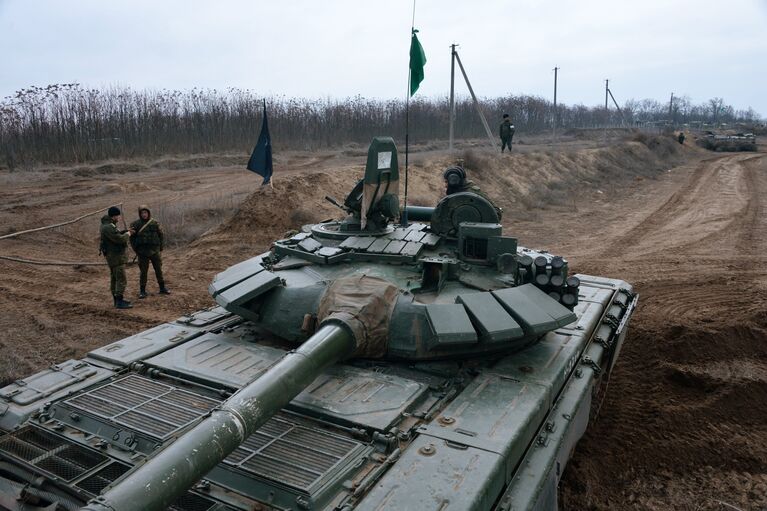 Условные незаконные вооруженные формирования (НВФ), подлежащие уничтожению, во время военных учений мотострелковых войск 58-й общевойсковой армии ЮВО на полигоне Серноводский