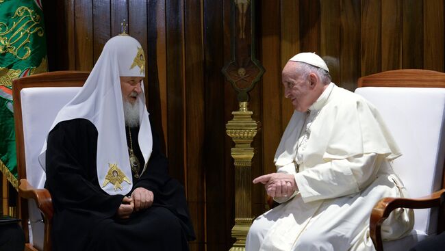 Патриарх Московский и всея Руси Кирилл и папа Римский Франциск. Архивное фото