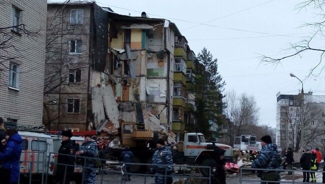 Обрушение подъезда жилого дома в результате взрыва газа в Ярославле, 16 февраля 2016