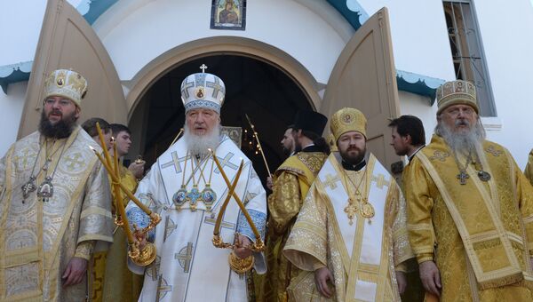 Патриарх Московский и всея Руси Кирилл во время Божественной литургии в Покровском храме в Асунсьоне