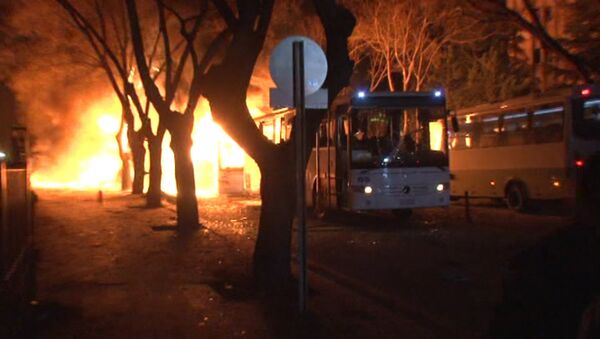 Заминированный автомобиль взорвался в центре Анкары. Кадры с места ЧП