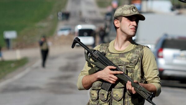 Турецкий военный в провинции Диярбакыр, Турция