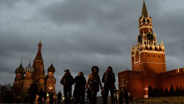 Люди на Красной площади в Москве