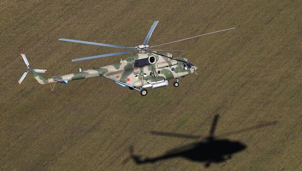 Вертолет Ми-8АМТШ Терминатор во время учебно-тренировочного полета экипажей армейской авиации отдельного вертолетного полка Южного военного округа. Архивное фото