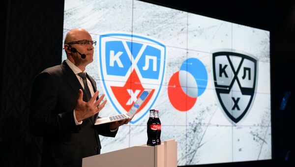 Президент Континентальной хоккейной лиги (КХЛ) Дмитрий Чернышенко на презентации нового фирменного стиля КХЛ в Москв