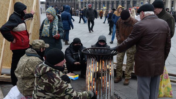 Народное вече радикалов на майдане Незалежности в Киеве