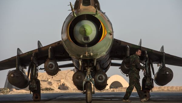 Самолет Су-22 сирийских ВВС на базе Военно-воздушных сил Сирии в провинции Хомс