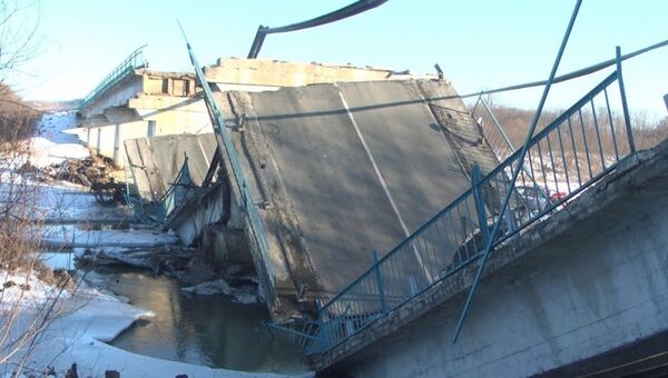 Обрушение моста в Приморье. Архивное фото