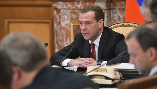 Председатель правительства РФ Дмитрий Медведев проводит заседание кабинета министров в Доме правительства РФ. 24 февраля 2016
