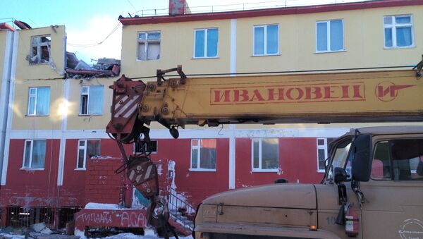 Ликвидация последствий обрушения здания на Чукотке. Архивное фото