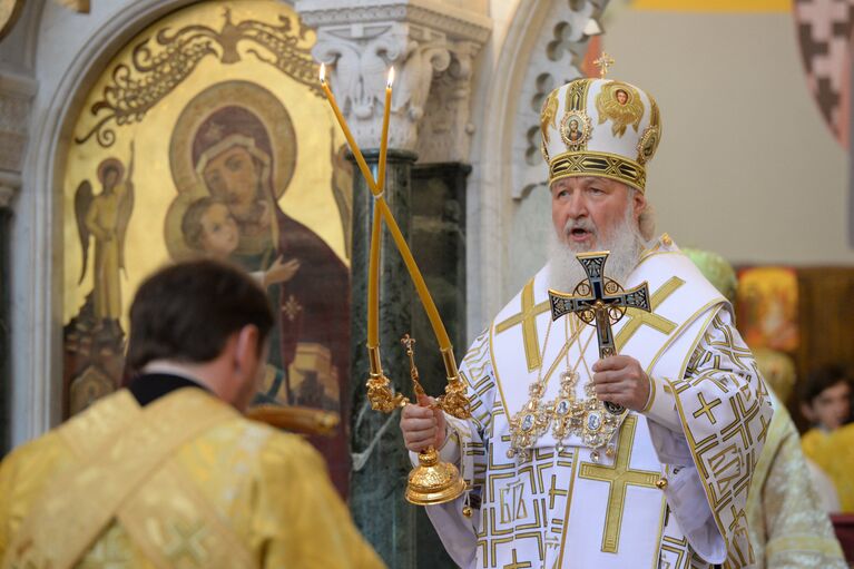 Патриарх Московский и всея Руси Кирилл во время молебна в крупнейшем православном храме Латинской Америки - кафедральном соборе святого апостола Павла в бразильском городе Сан-Паулу