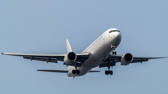 Самолет Boeing 767-300