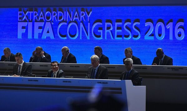Внеочередной конгресс Международной федерации футбола (ФИФА) в Халленштадионе, где проходят выборы нового президента ФИФА