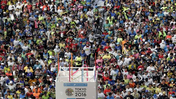 Участники Токийского марафона, 28 февраля 2016 года
