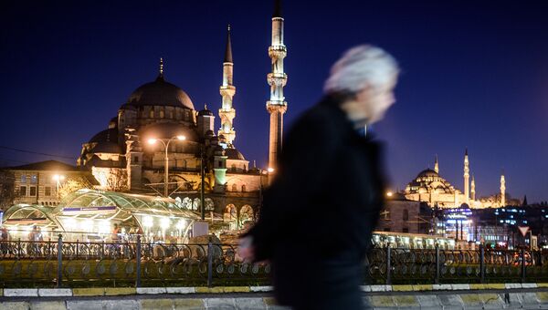 Новая мечеть в Стамбуле, Турция. Архивное фото
