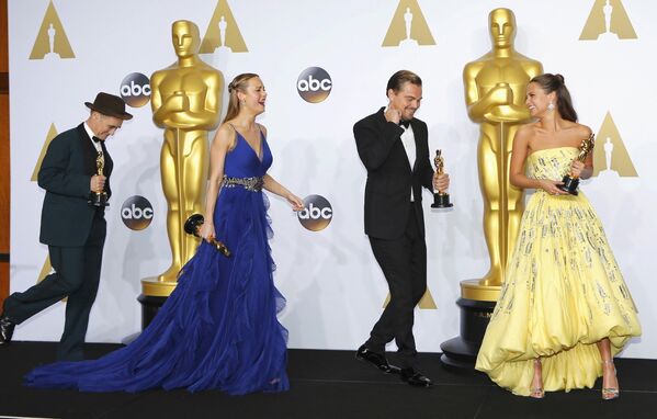 Леонардо Ди Каприо, Марк Райлэнс, Бри Ларсон и Алисия Викандер на 88-й церемонии вручения премии Оскар в Голливуде
