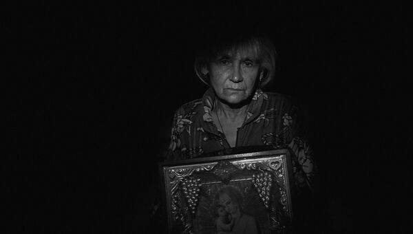 Работа из серии фотографий сделанных на Донбассе в сентябре 2015 года. Екатерина Беляева, 65 лет житель села Веселое расположенного около Донецкого аэропорта
