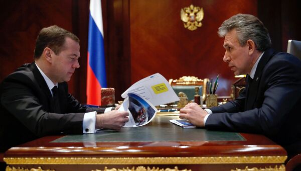 Рабочая встреча премьер-министра РФ Д. Медведева с председателем ВЭБ С. Горьковым