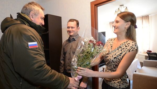 Заместитель председателя правительства РФ Дмитрий Рогозин во время инспекции жилья для сотрудников космодрома Восточный в Амурской области